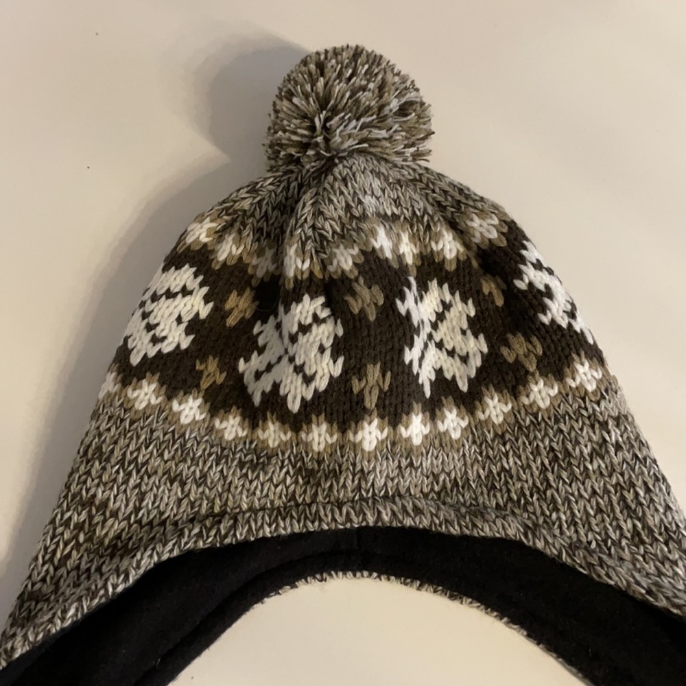 Winter hat - Picture 2 of 3